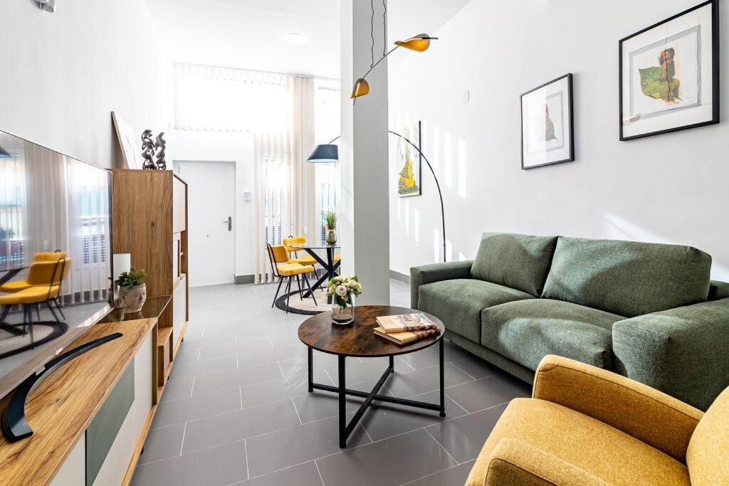 Caramba Freshapartments Malaga Luaran gambar